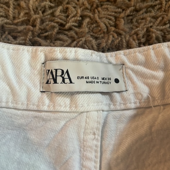 White denim Zara shorts - Picture 3 of 3